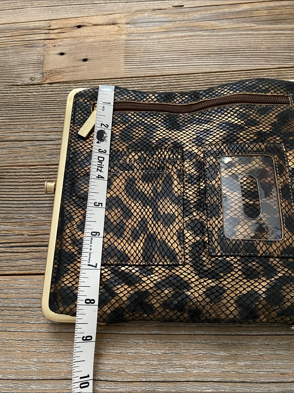 Hobo Lauren Clutch in Metallic Snakeskin. - Picture 10 of 11